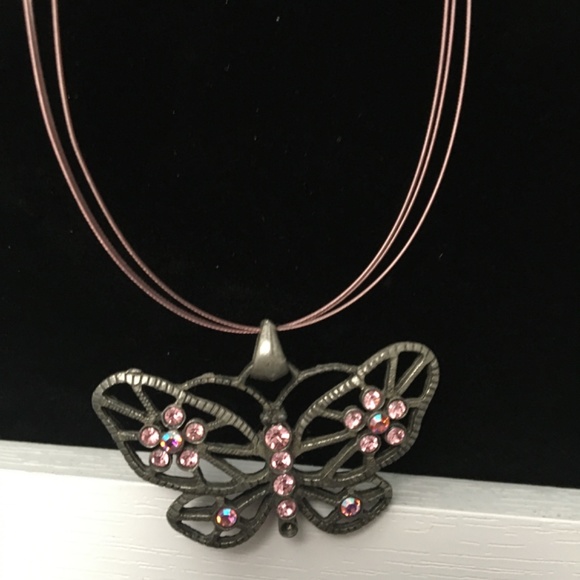 Necklaces - Picture 3 of 6